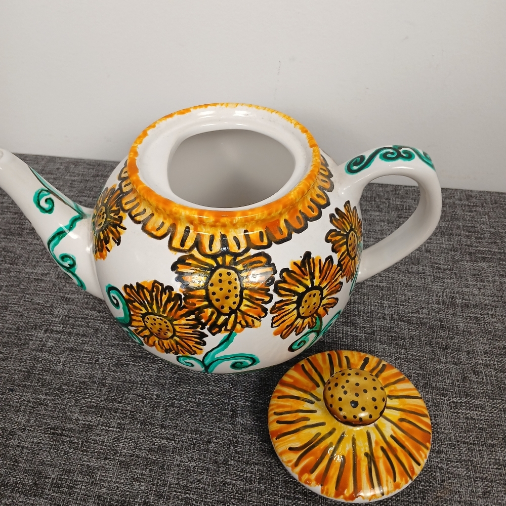 Sunflower Teapot Farmhouse Kitchen Decor Ceramic White Handpainted Floral Lid 8" - Picture 5 of 11